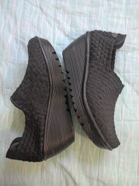 BM Bernie mev  braided wedge, pull on